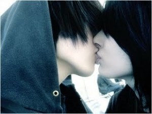 emo kissing